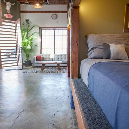 Podshare East Hollywood Hostel Los Angeles Exterior photo
