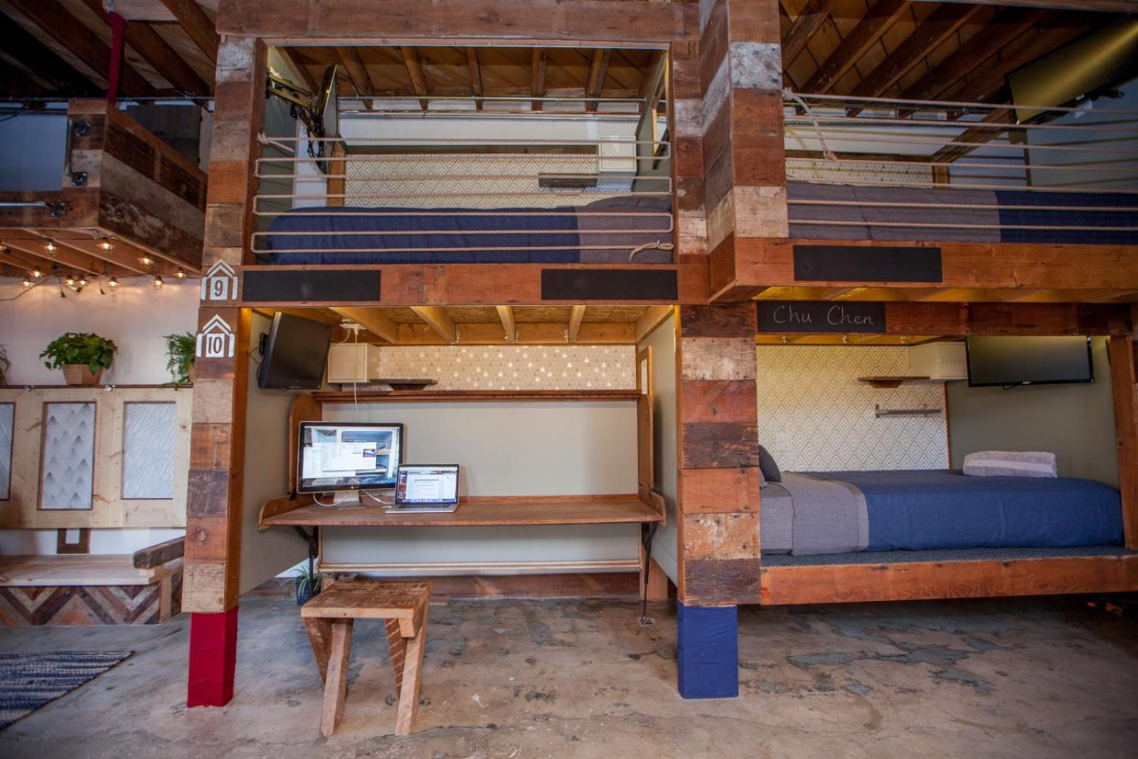 Podshare East Hollywood Hostel Los Angeles Exterior photo