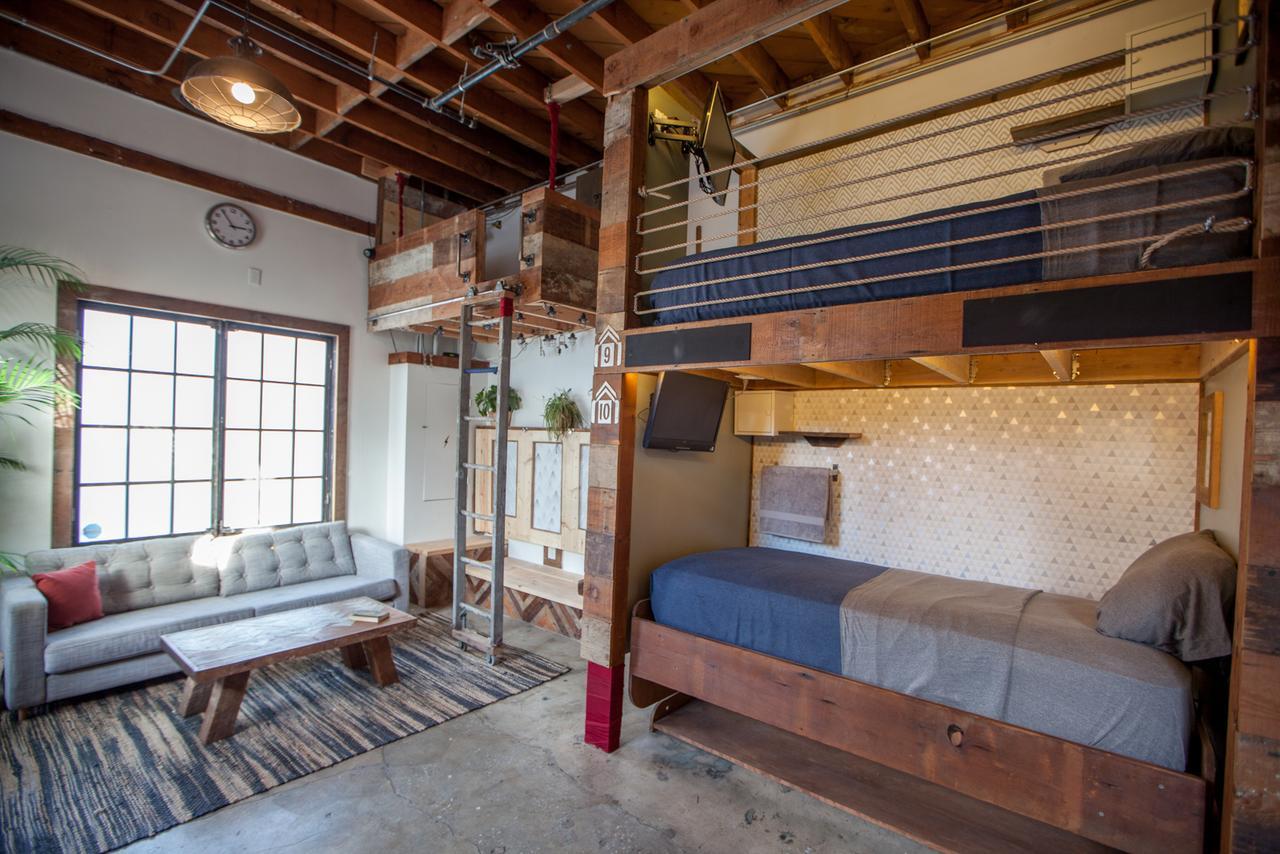 Podshare East Hollywood Hostel Los Angeles Exterior photo