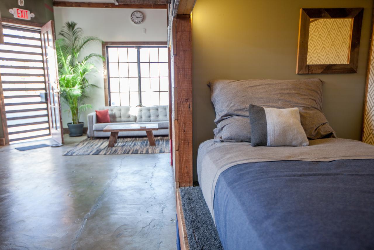 Podshare East Hollywood Hostel Los Angeles Exterior photo