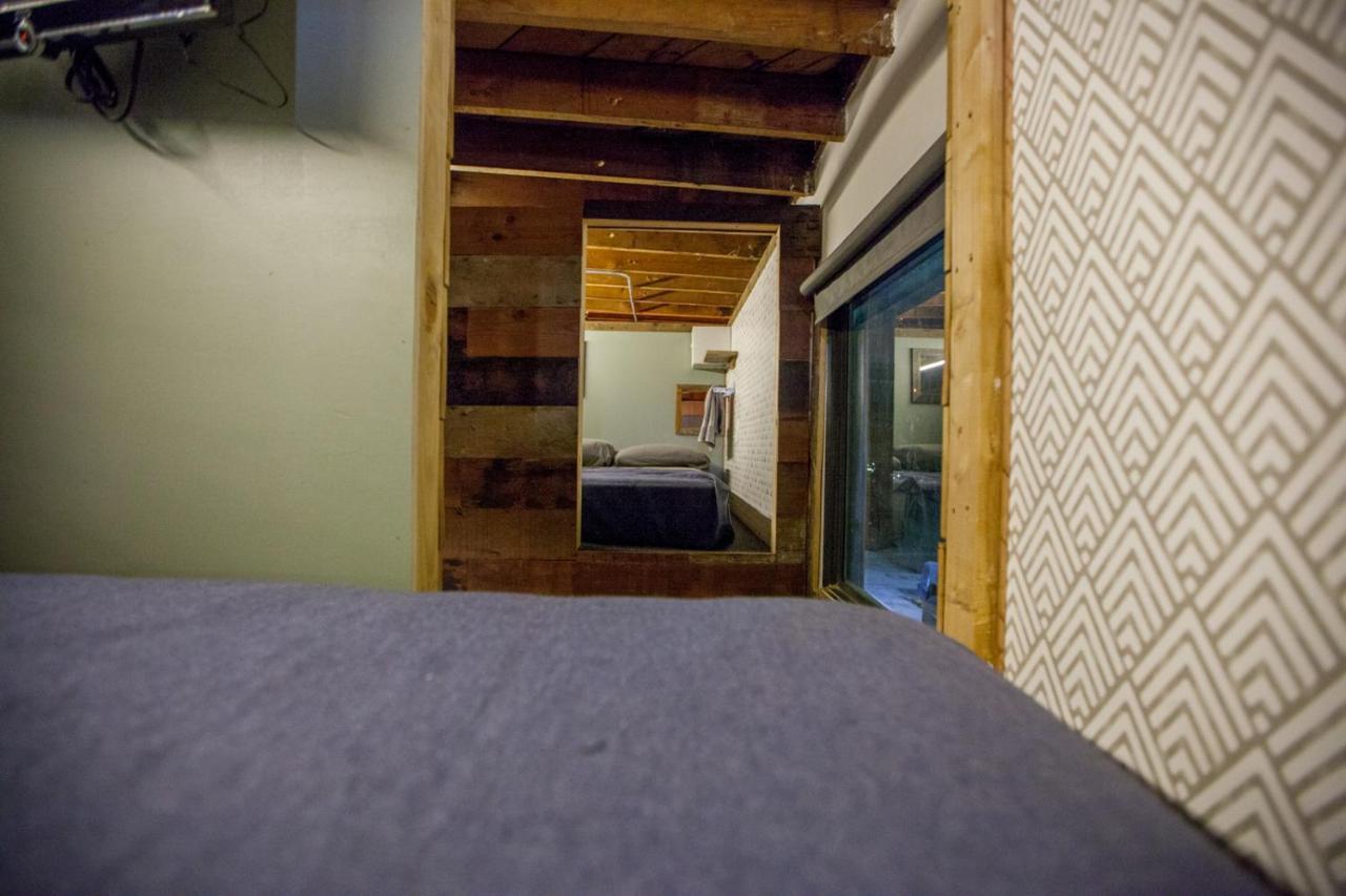 Podshare East Hollywood Hostel Los Angeles Exterior photo
